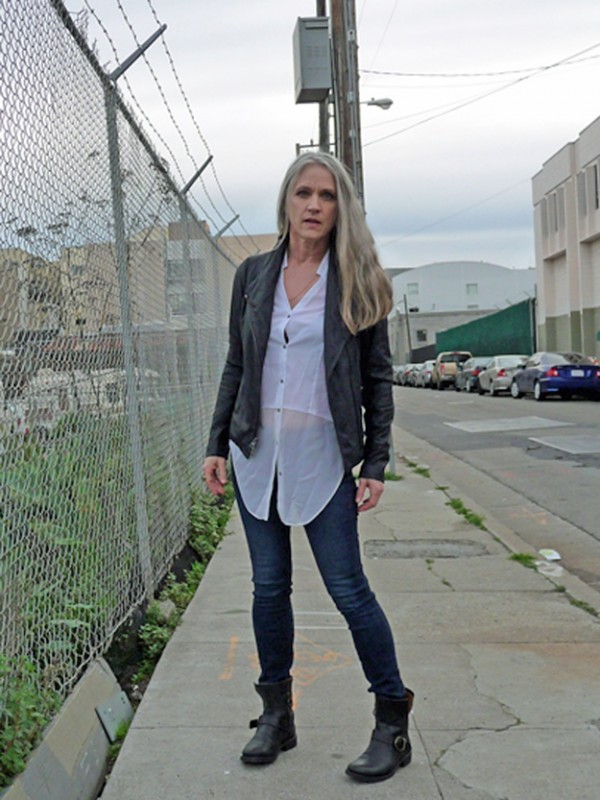 Patti-Smith-Meets-Carine-Roitfeld-In-SF-Alleyway