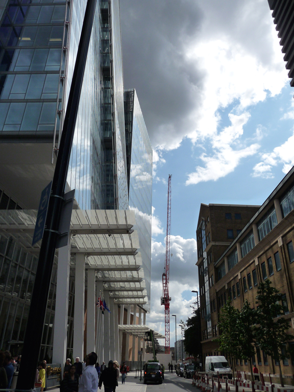 Street-View-of-the-Shangri-La-at-the-Shard