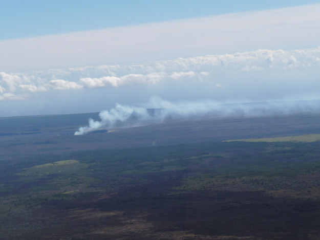 Kilauea-in-the-distance-from-the-helicopter
