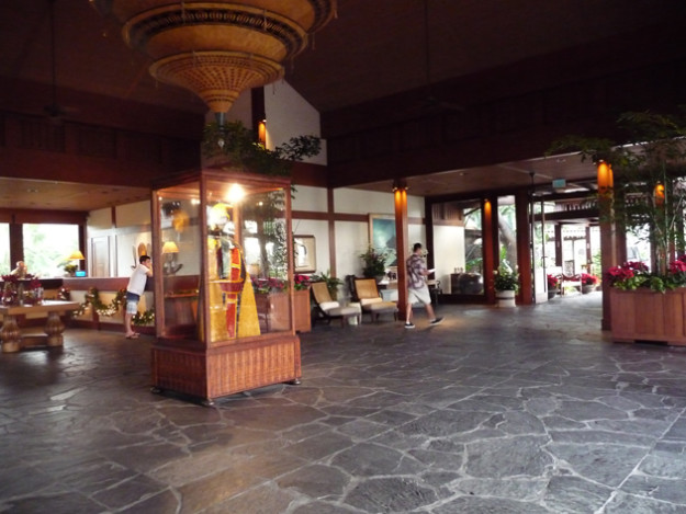 Lobby-at-the-Four-Seasons-Hualalai