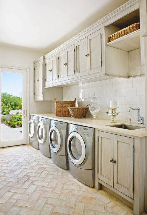 Country house laundry room