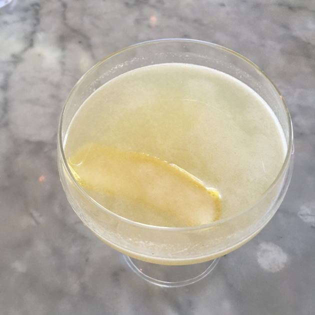 wild-honey-cocktail-at-the-laundrette-in-austin-texas